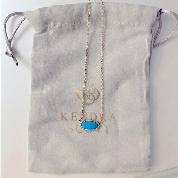 Kendra Scott Jewelry - Kendra Scott Elisa Pendant Necklace